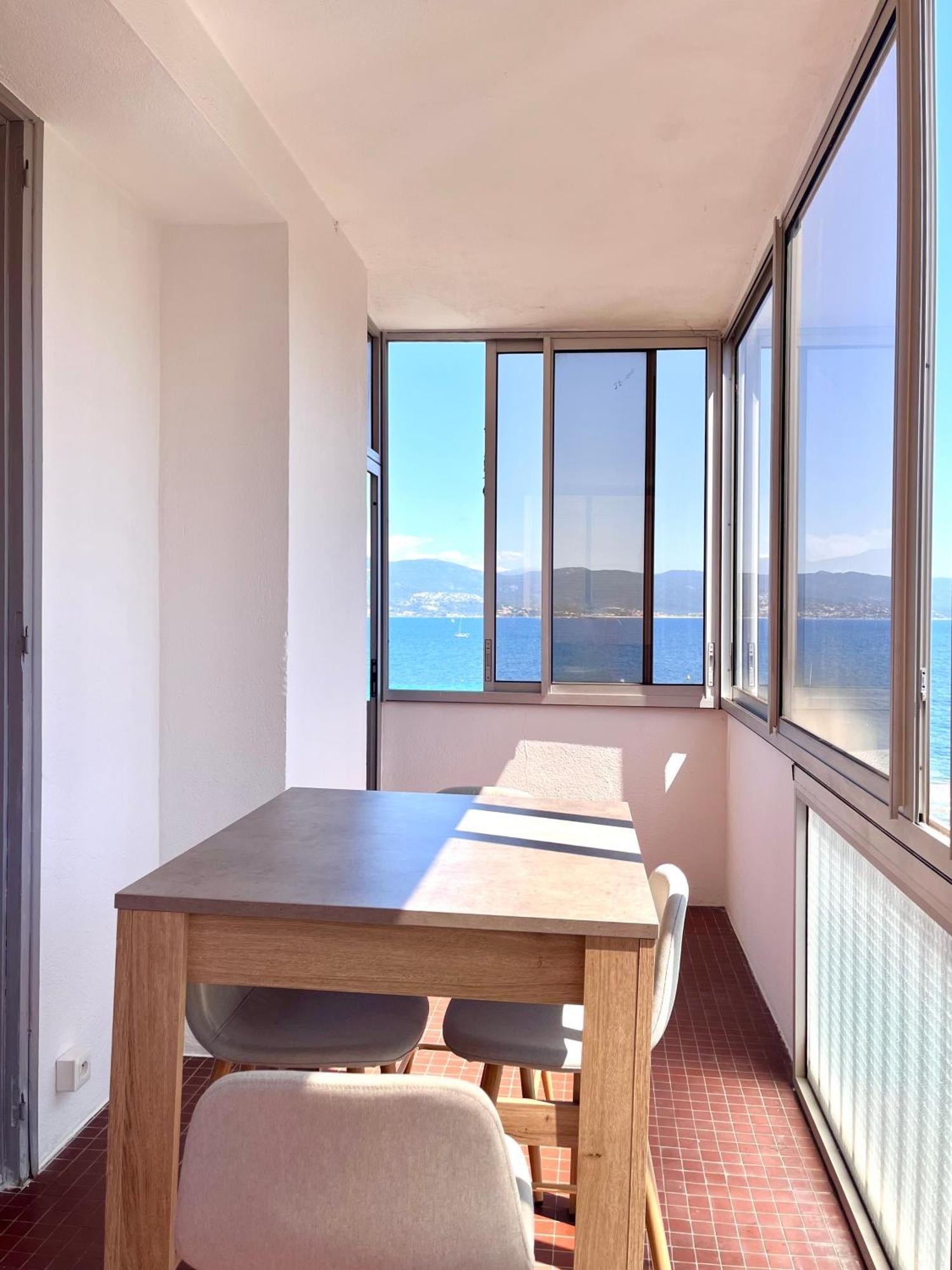Front De Mer Beau T3 Climatise Balcon Parking Ajaccio Ajaccio  Zewnętrze zdjęcie